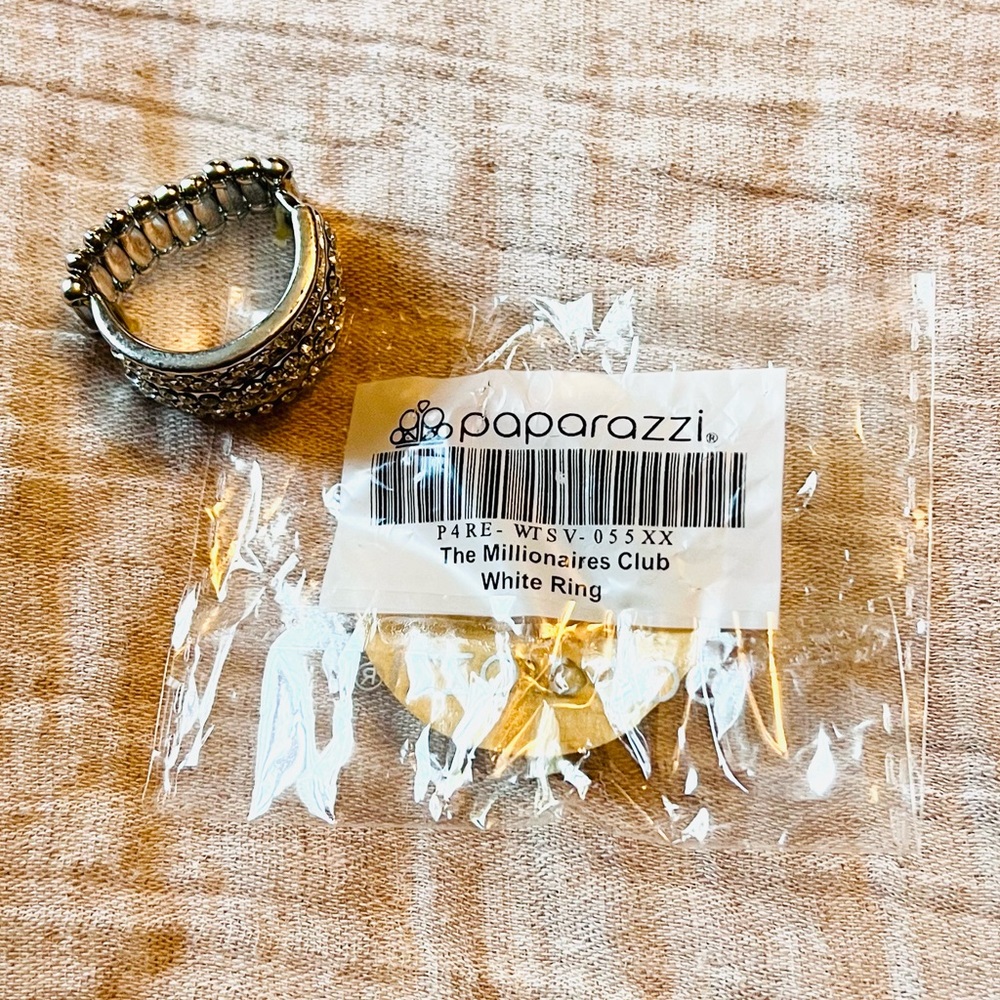 Paparazzi Ring, The Millionaires Club